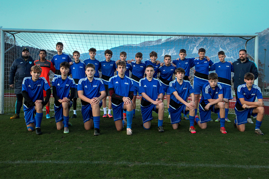 U-15