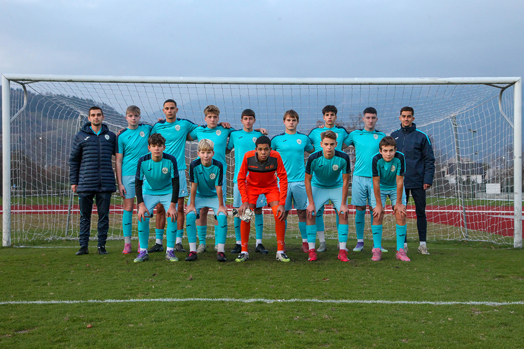 U-17